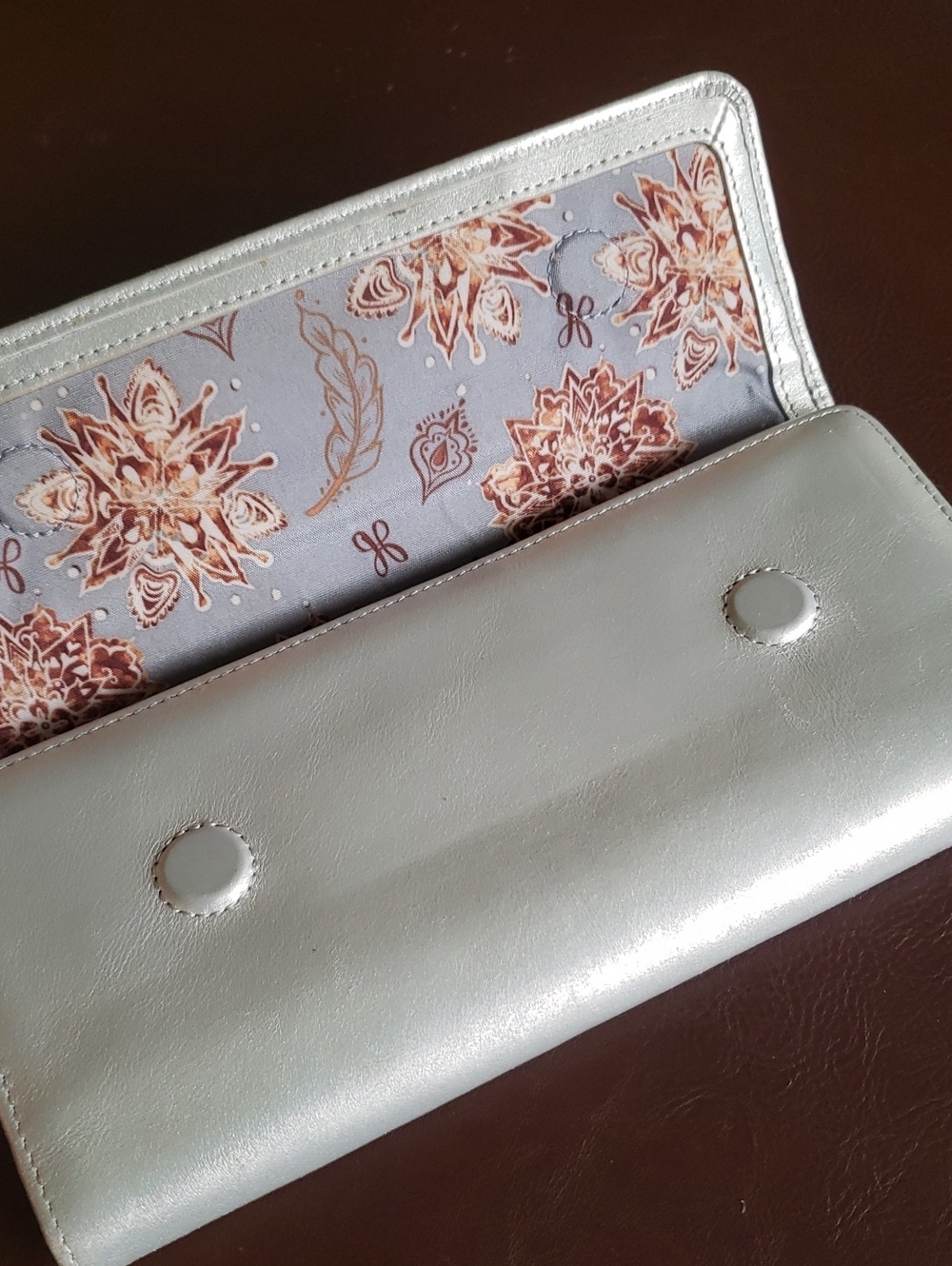 HOBO 'Sadie' Silver Flat Fold